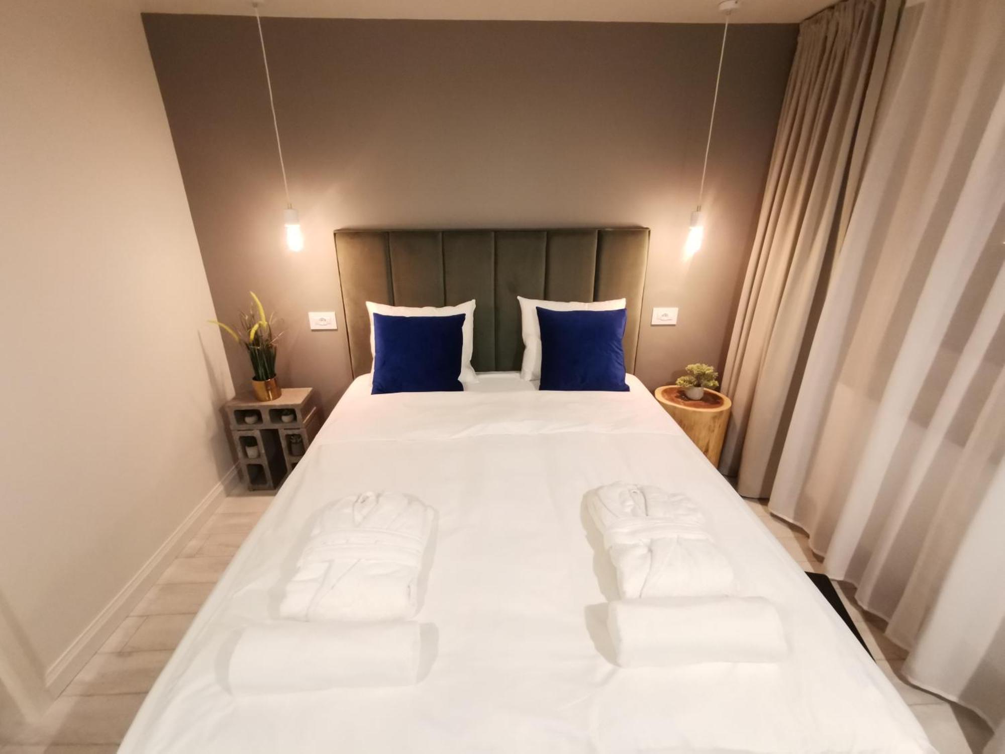 Noir Apartment Haţeg Dış mekan fotoğraf